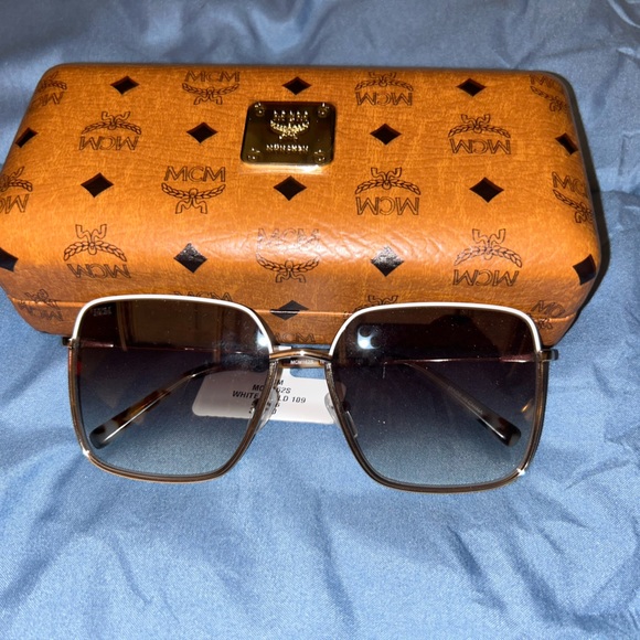 Brand new with tag MCM square sunglasses - Picture 1 of 2